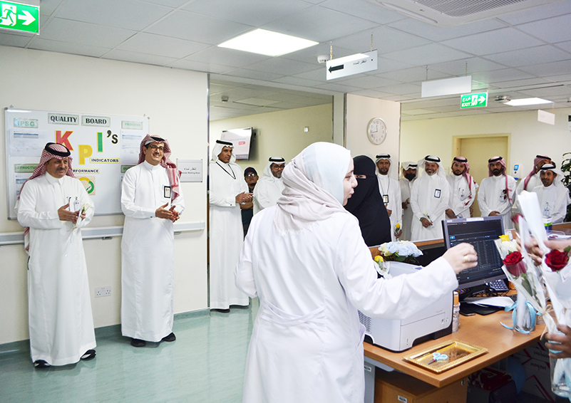 تدشين عيادات الأسنان في مركز الرعاية الصحية الأولية بالمدينة المنورة