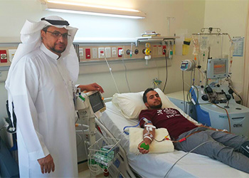 الدكتور أحمد السعيد مع المتبرع