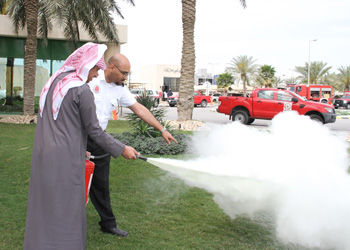 مستشفى الإمام عبدالرحمن بن فيصل في الدمام اقام اليوم العالمي للدفاع المدني