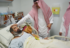 ​PMBAH Greets Patients with Flowers for Eid  