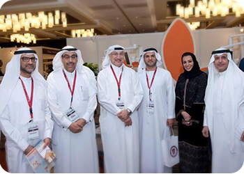 صورة جماعية لإحدى المشاركات