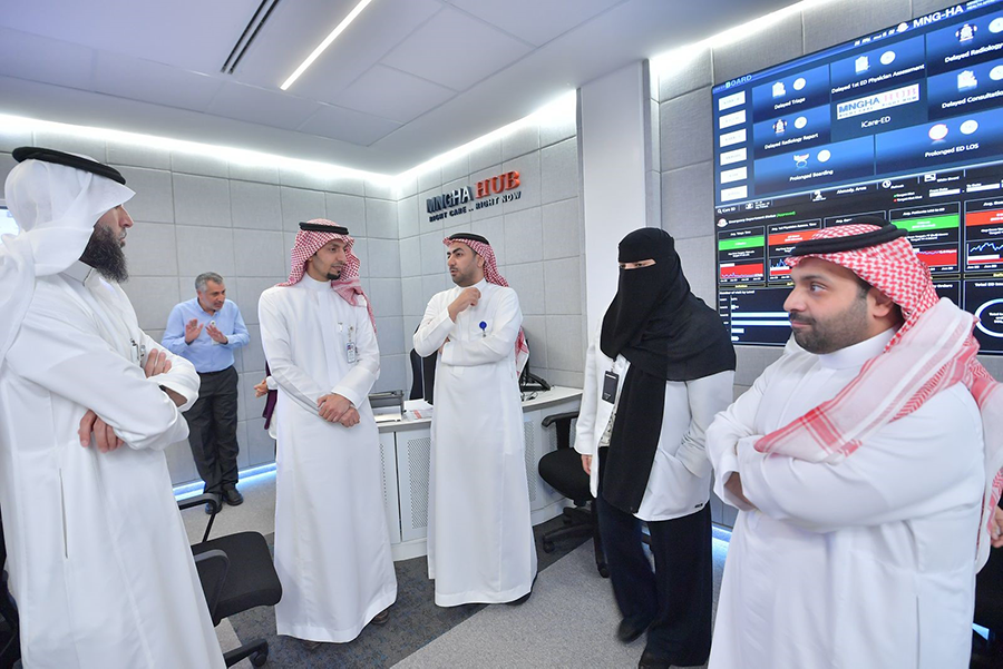 منسوبي الشؤون الصحية بمركز القيادة والتحكم الفوري